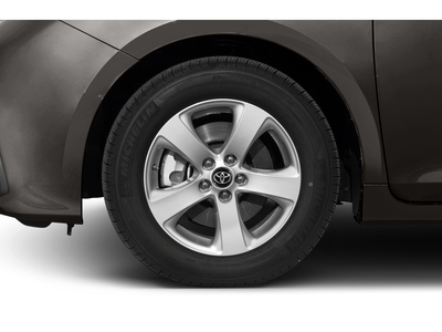 2020 Toyota Sienna XLE 8 Passenger