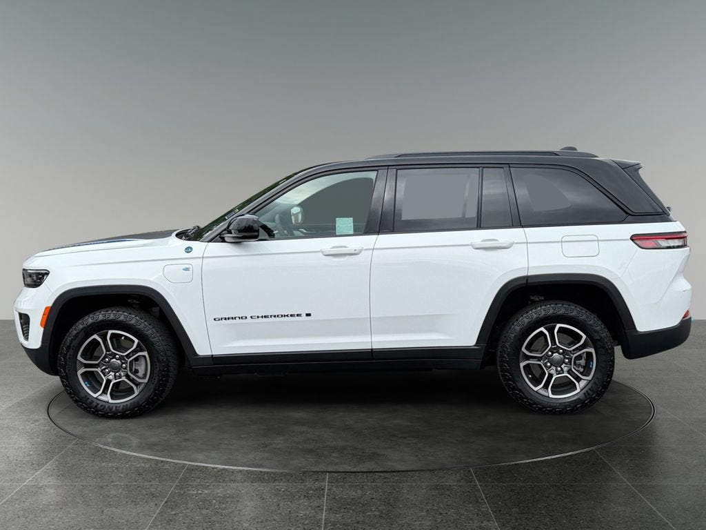 2022 Jeep Grand Cherokee 4xe Trailhawk 4x4