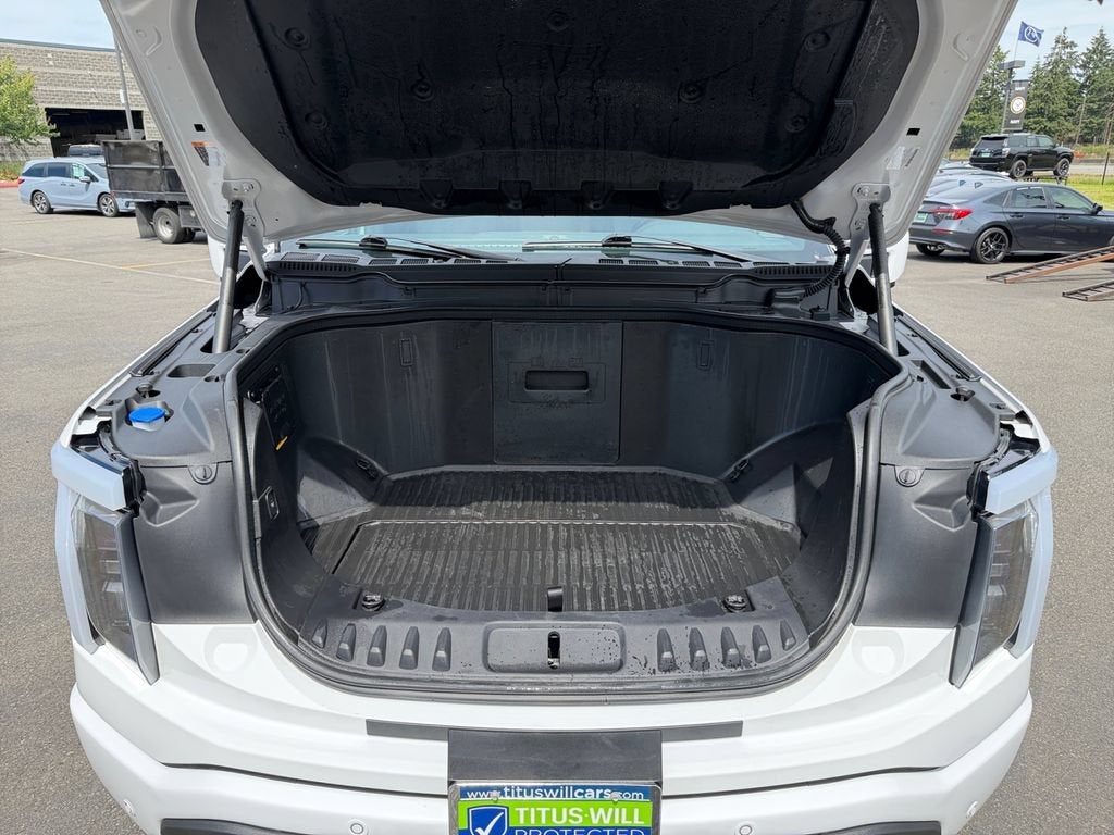 2023 Ford F-150 Lightning LARIAT