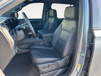 2025 Chevrolet Suburban RST