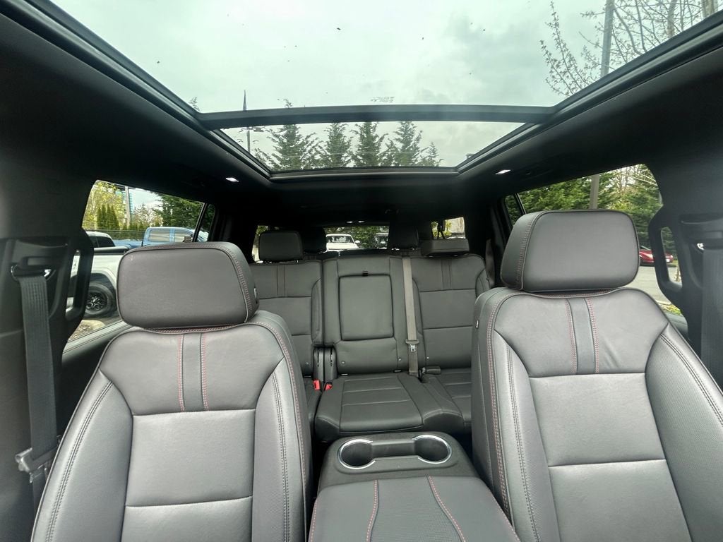 2025 Chevrolet Suburban RST