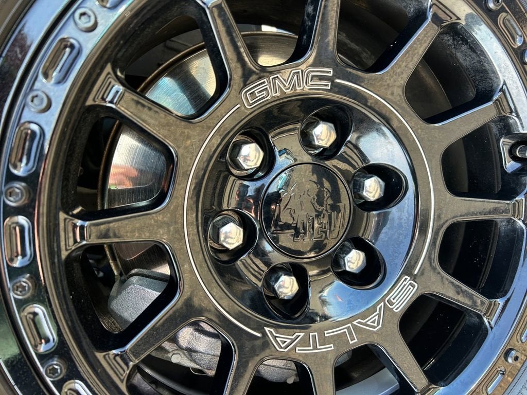 2024 GMC Canyon AT4X