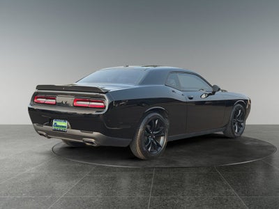 2016 Dodge Challenger SXT
