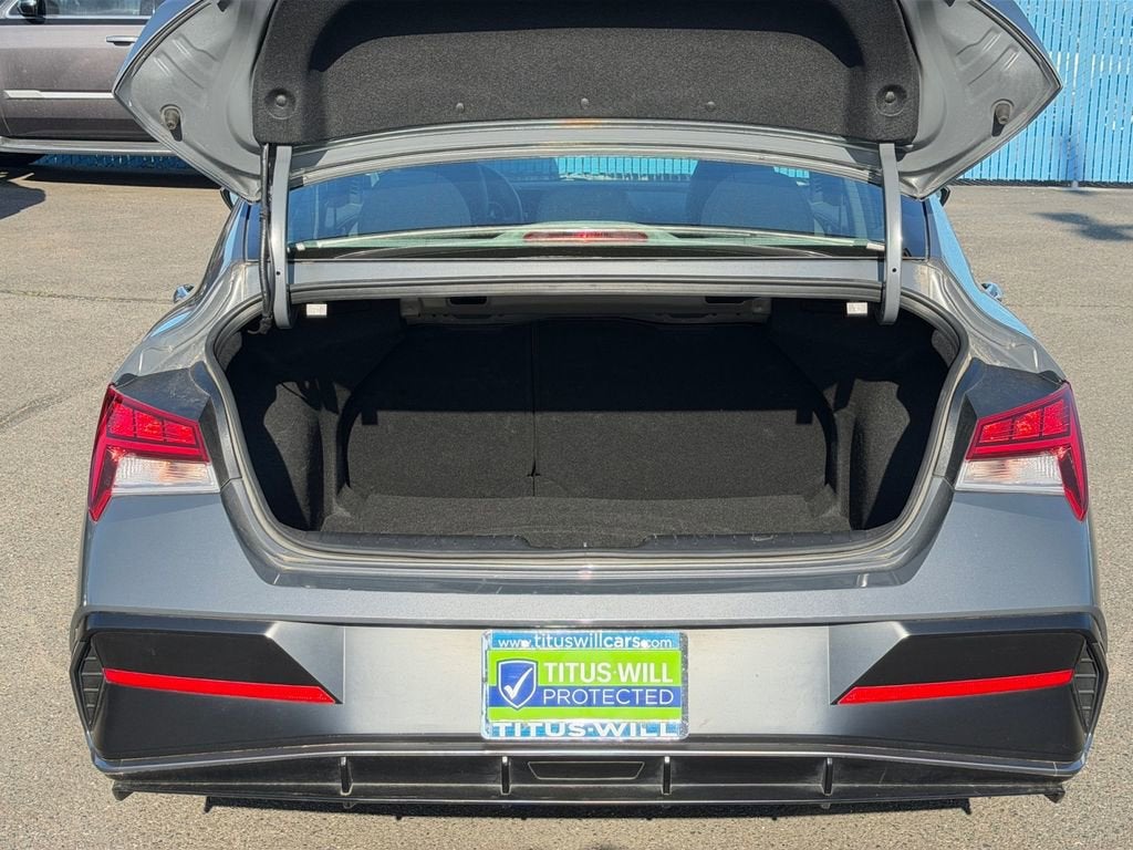 2025 Hyundai ELANTRA SEL Convenience