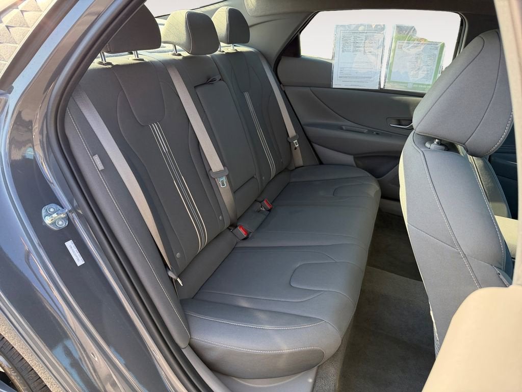 2025 Hyundai ELANTRA SEL Convenience