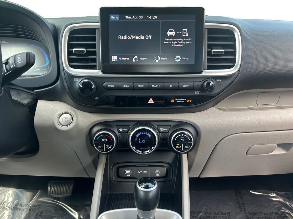 2025 Hyundai VENUE SEL