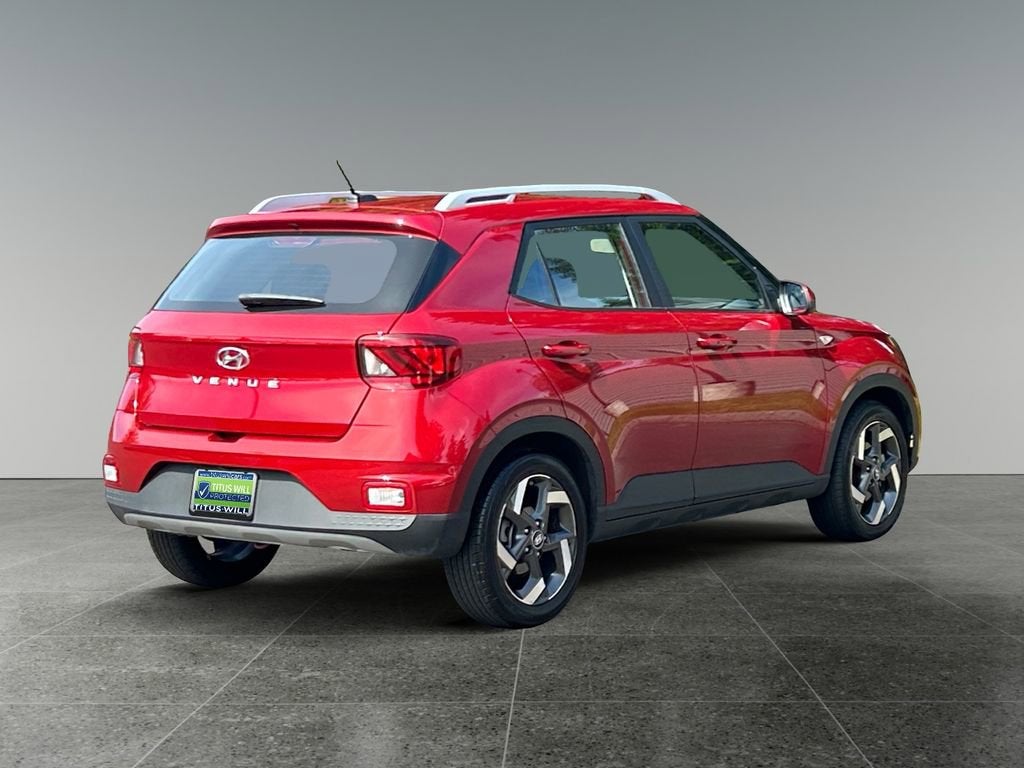2025 Hyundai VENUE SEL