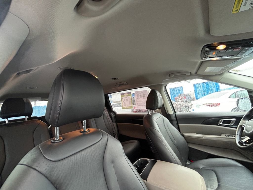 2025 Kia Carnival LXS