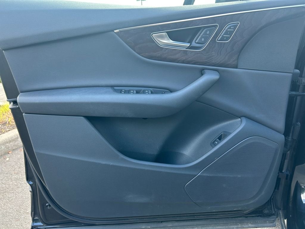 2020 Audi Q7 Premium