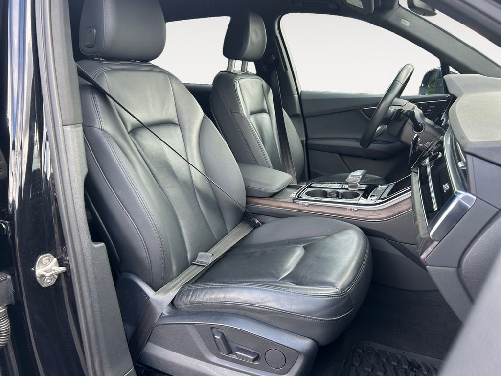 2020 Audi Q7 Premium