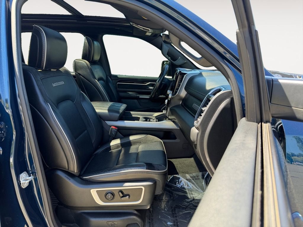 2021 RAM 1500 Laramie Crew Cab 4x4 5'7" Box