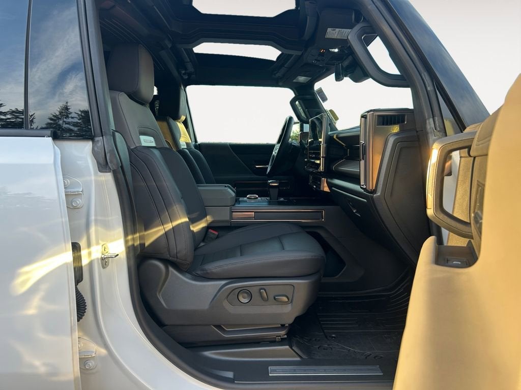 2025 GMC HUMMER EV SUV 2X