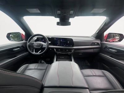 2025 Chevrolet Suburban RST