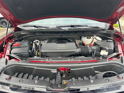 2025 Chevrolet Suburban RST