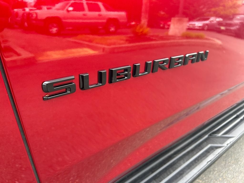 2025 Chevrolet Suburban RST