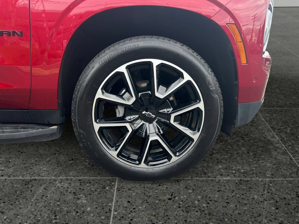 2025 Chevrolet Suburban RST