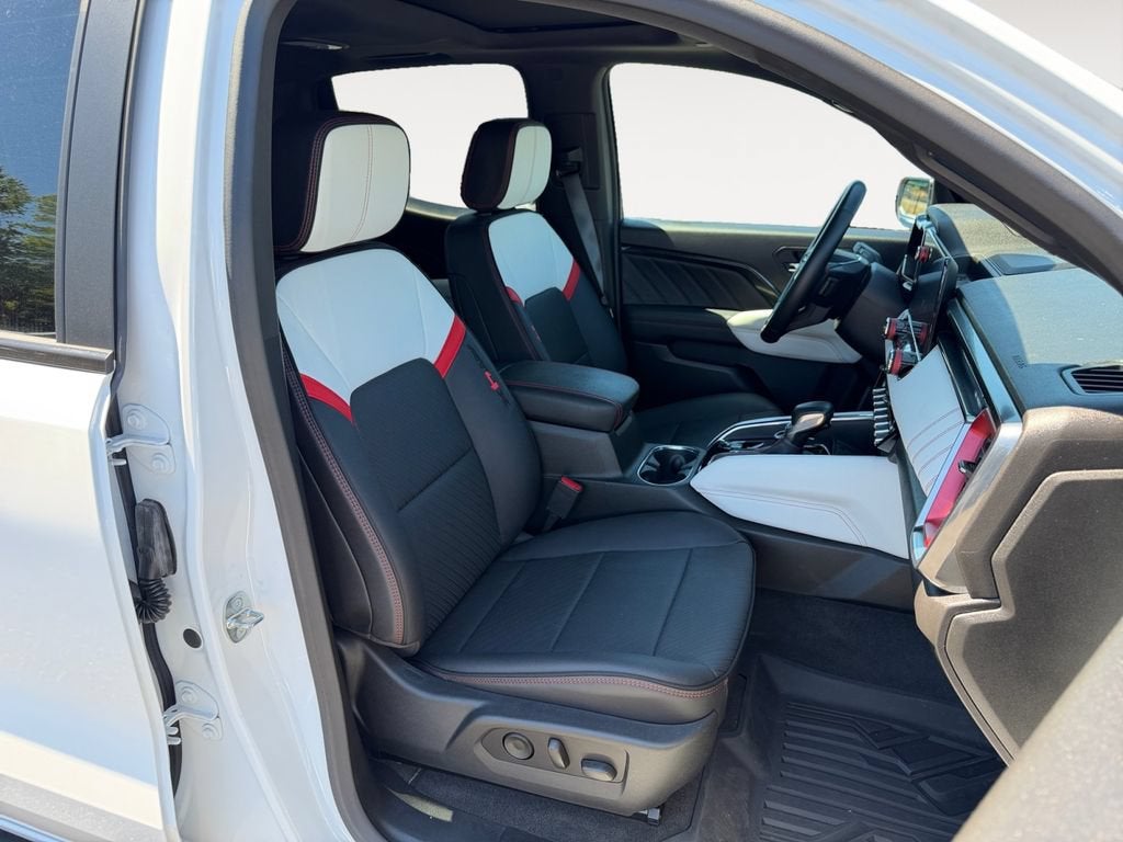 2023 GMC Canyon 4WD AT4X