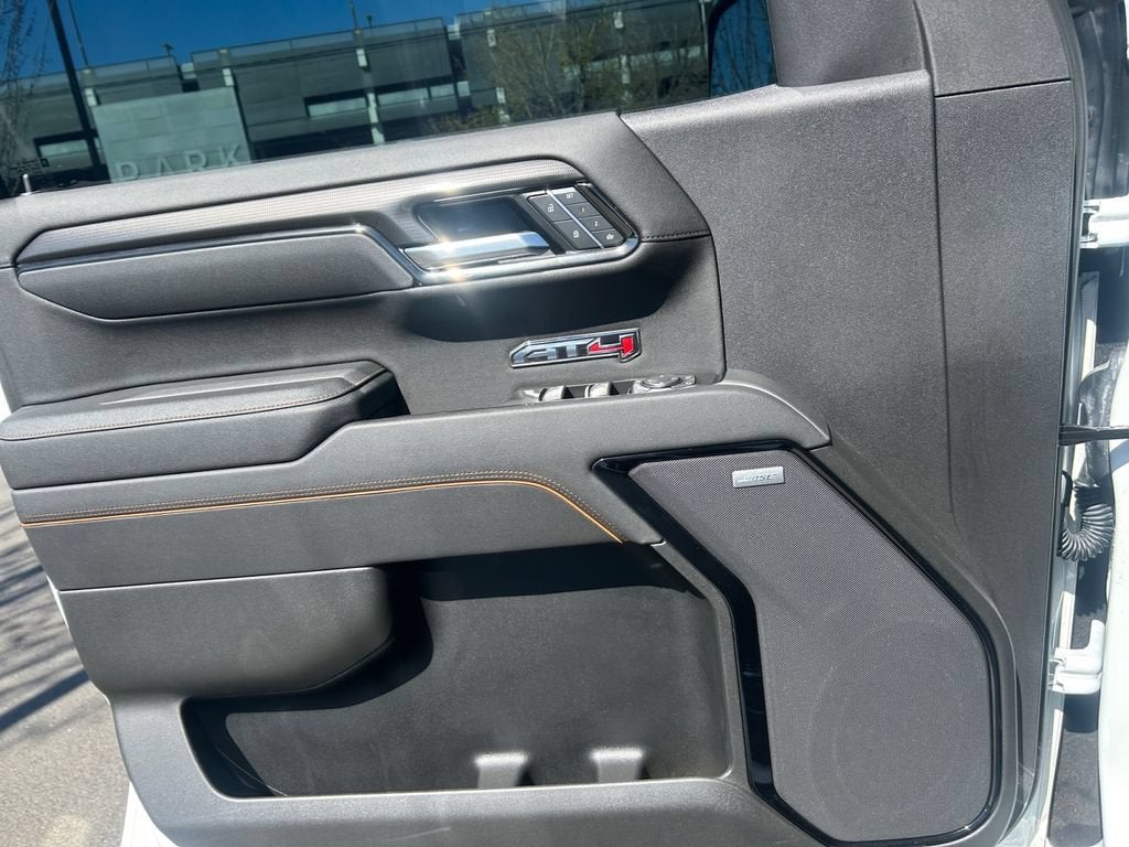 2025 GMC Sierra 1500 AT4