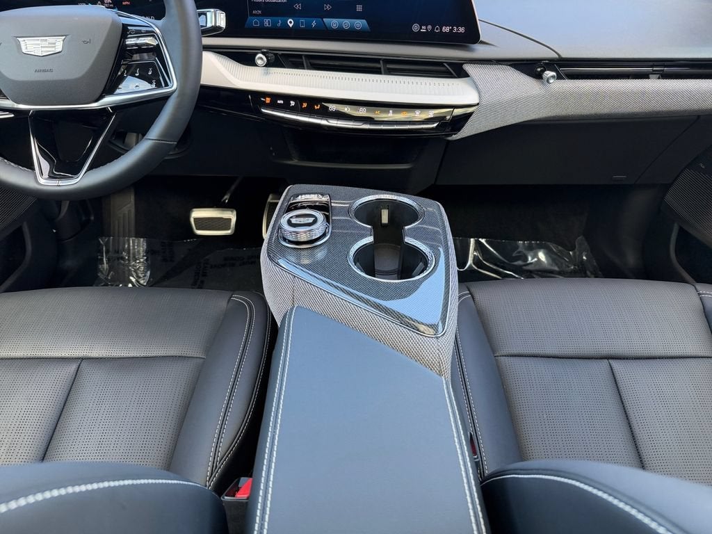 2025 Cadillac OPTIQ Sport 2