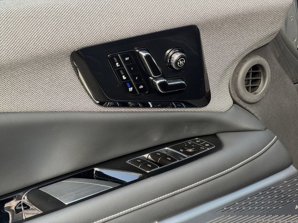2025 Cadillac OPTIQ Sport 2