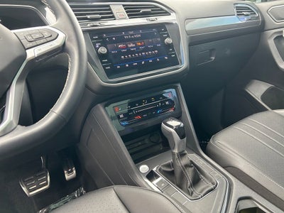 2023 Volkswagen Tiguan SE R-Line Black