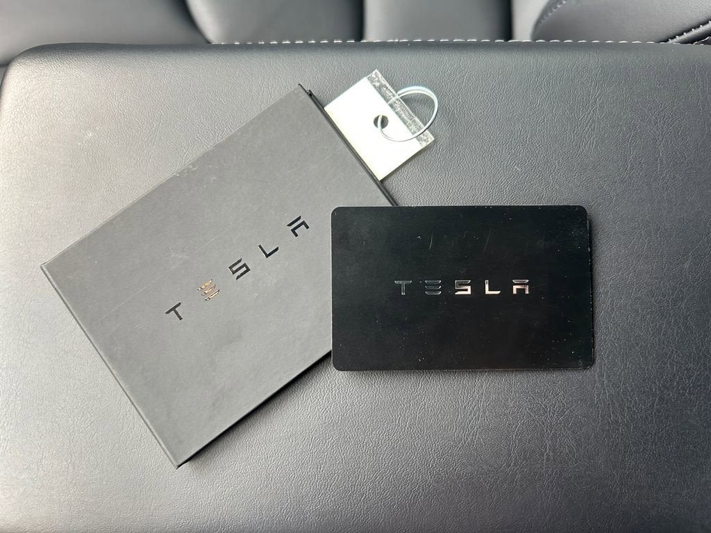 2025 Tesla Model Y Performance