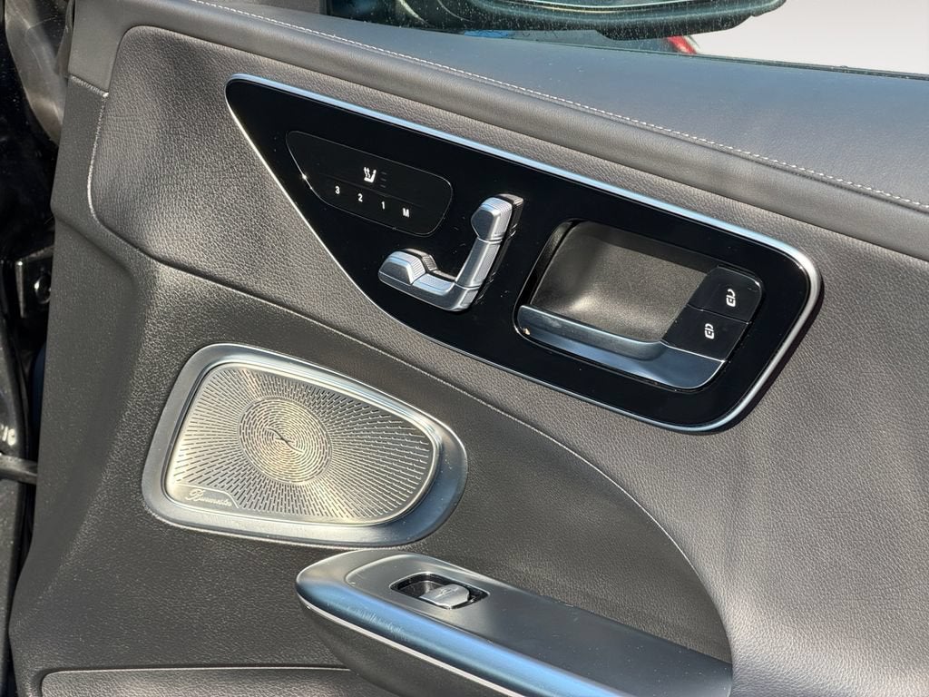 2025 Mercedes-Benz C 300 C 300