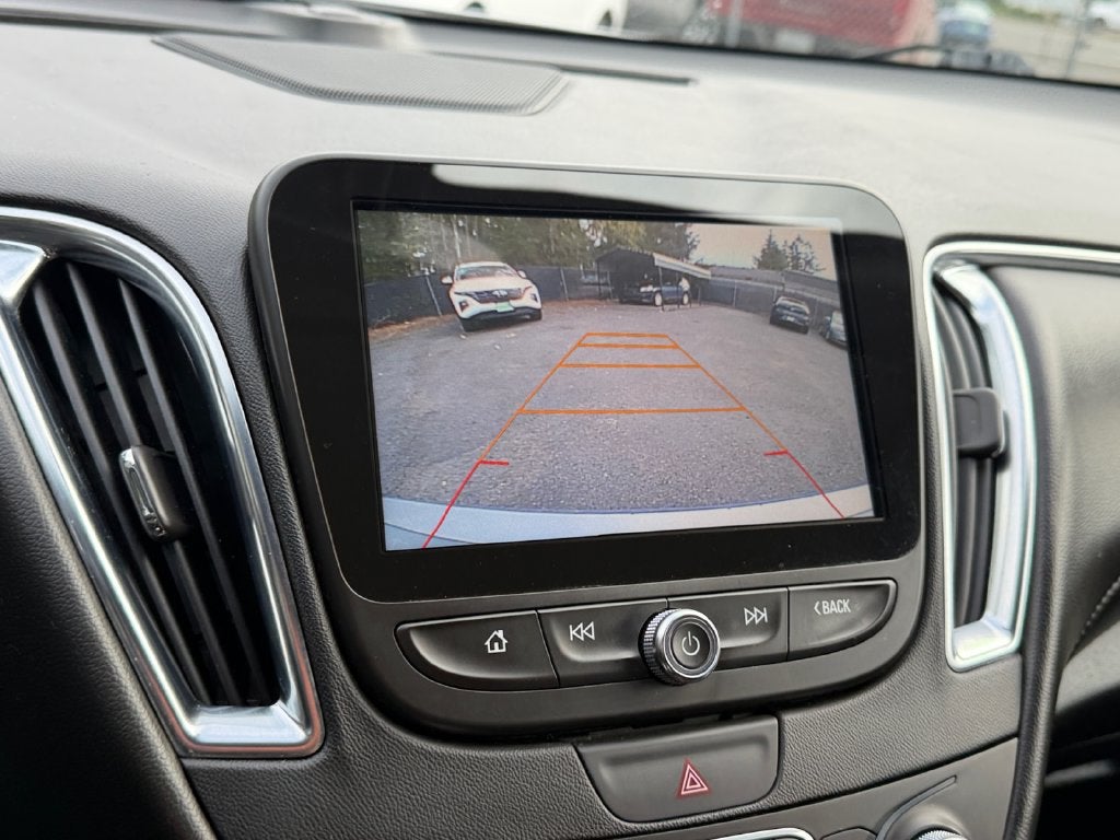 2017 Chevrolet Malibu LT 1LT