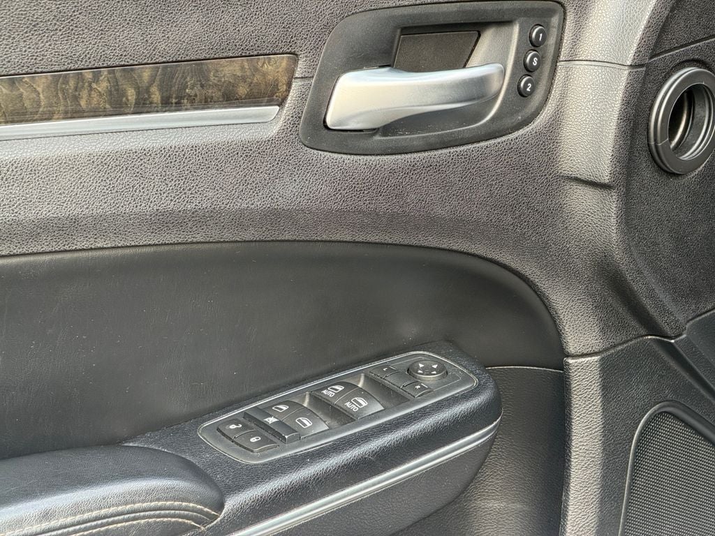 2016 Chrysler 300 C