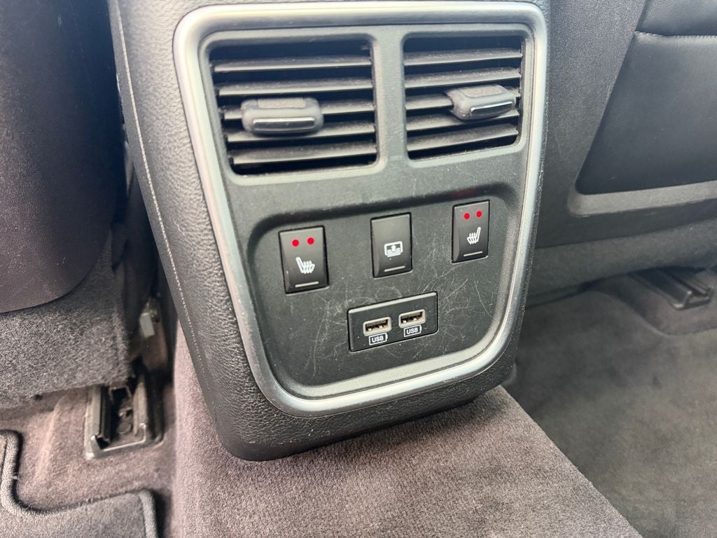 2016 Chrysler 300 C