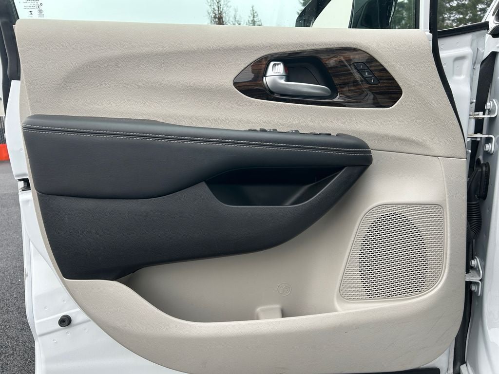 2024 Chrysler Pacifica Limited