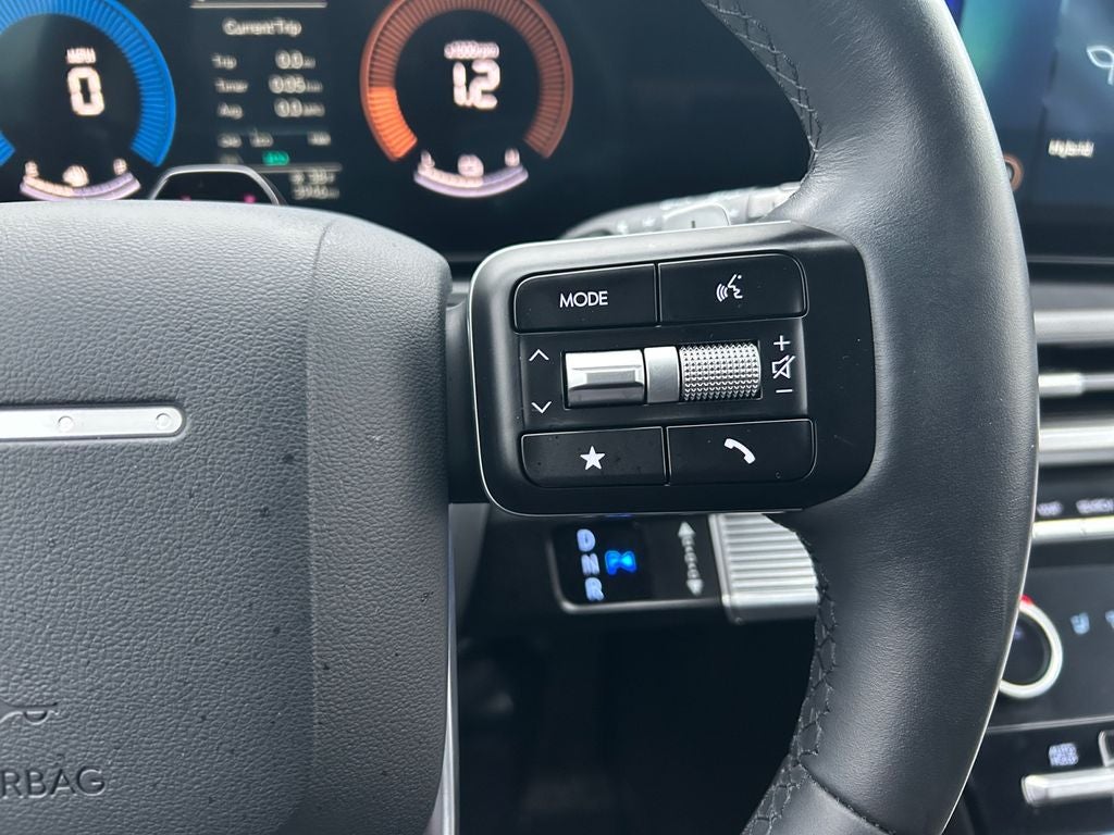 2025 Hyundai SANTA FE HYBRID SEL