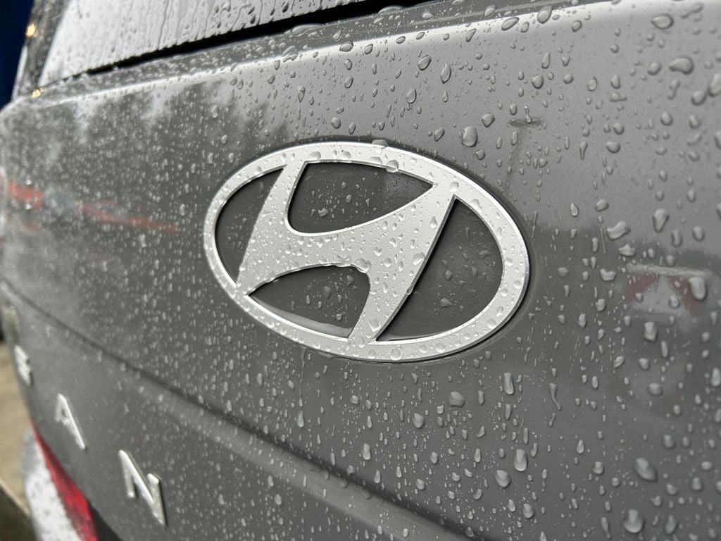 2025 Hyundai SANTA FE HYBRID SEL