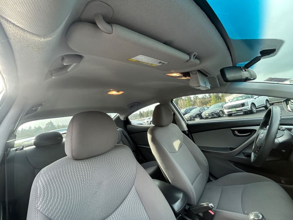 2014 Hyundai ELANTRA SE