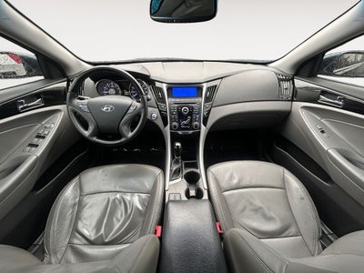 2011 Hyundai SONATA Limited