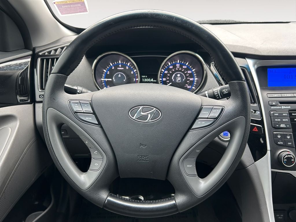 2011 Hyundai SONATA Limited