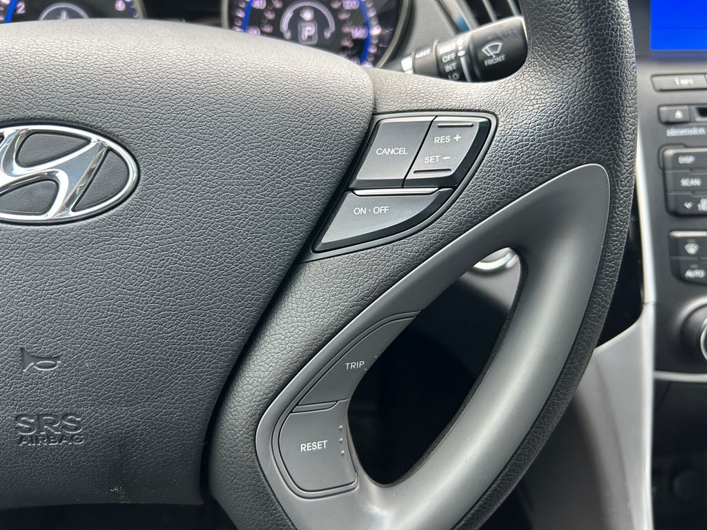 2011 Hyundai SONATA Limited