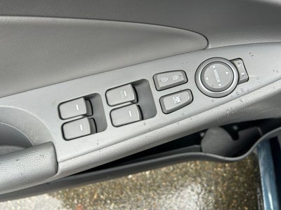 2011 Hyundai SONATA Limited