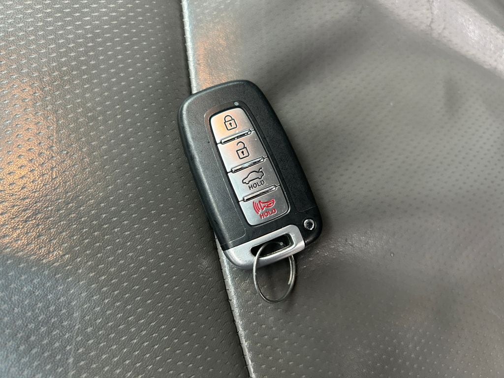 2011 Hyundai SONATA Limited