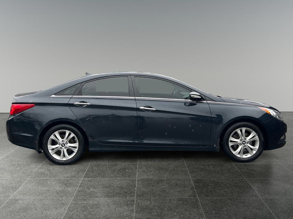 2011 Hyundai SONATA Limited