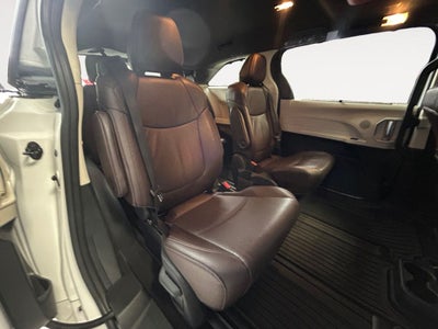 2022 Toyota Sienna Platinum 7 Passenger