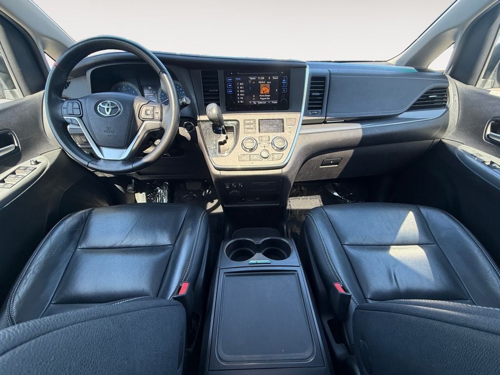 2015 Toyota Sienna SE 7 Passenger