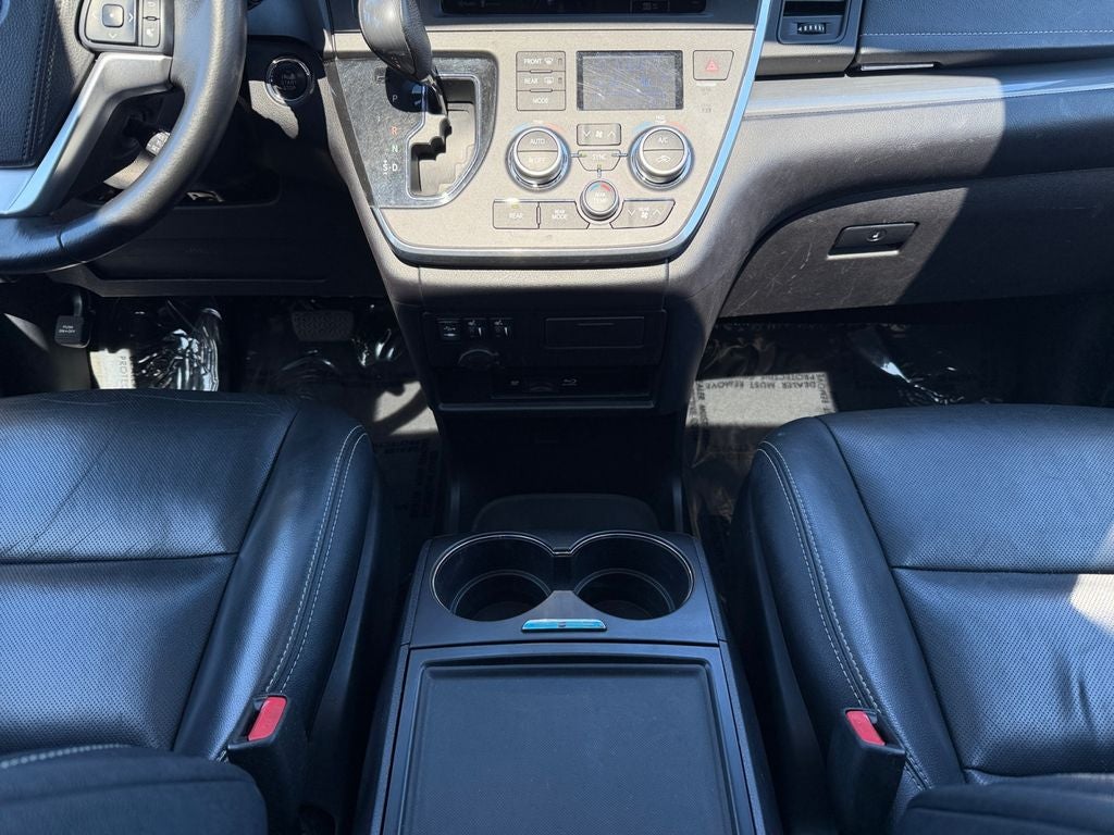 2015 Toyota Sienna SE 7 Passenger