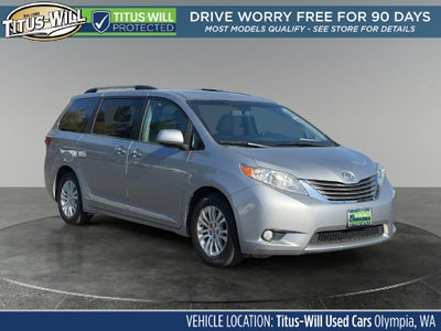 2017 Toyota Sienna XLE 8 Passenger