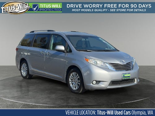 2017 Toyota Sienna XLE 8 Passenger