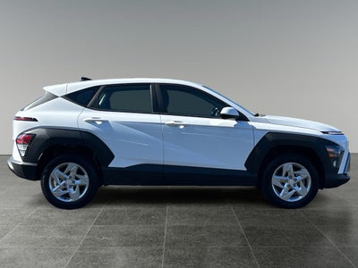 2025 Hyundai KONA SE