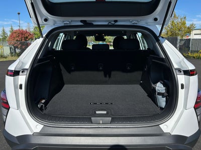 2025 Hyundai KONA SE