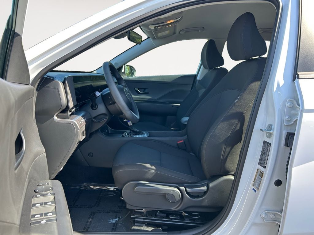 2025 Hyundai KONA SE