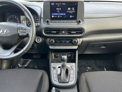 2022 Hyundai KONA SEL