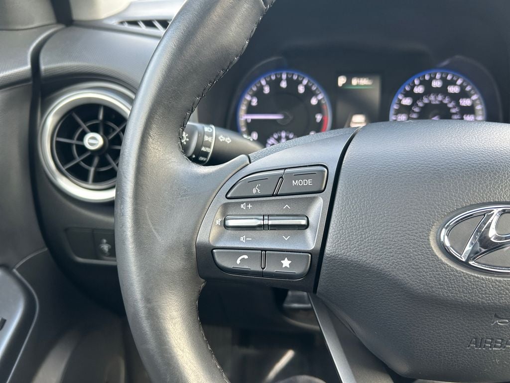 2022 Hyundai KONA SEL